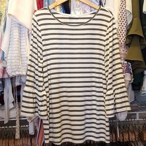 Les Amis 3/4 bell sleeve tee shirt